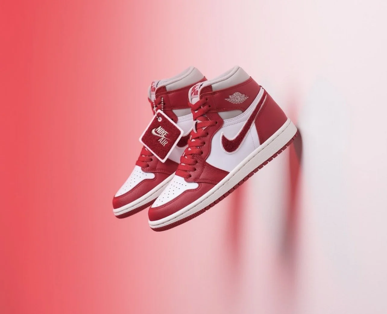 WMNS Air Jordan 1 'Varsity Red’ | Release Info