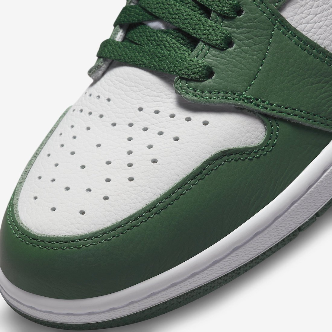 Air-Jordan-1-Gorge-Green-DZ5485-303-Release-Date-Price-6.jpeg