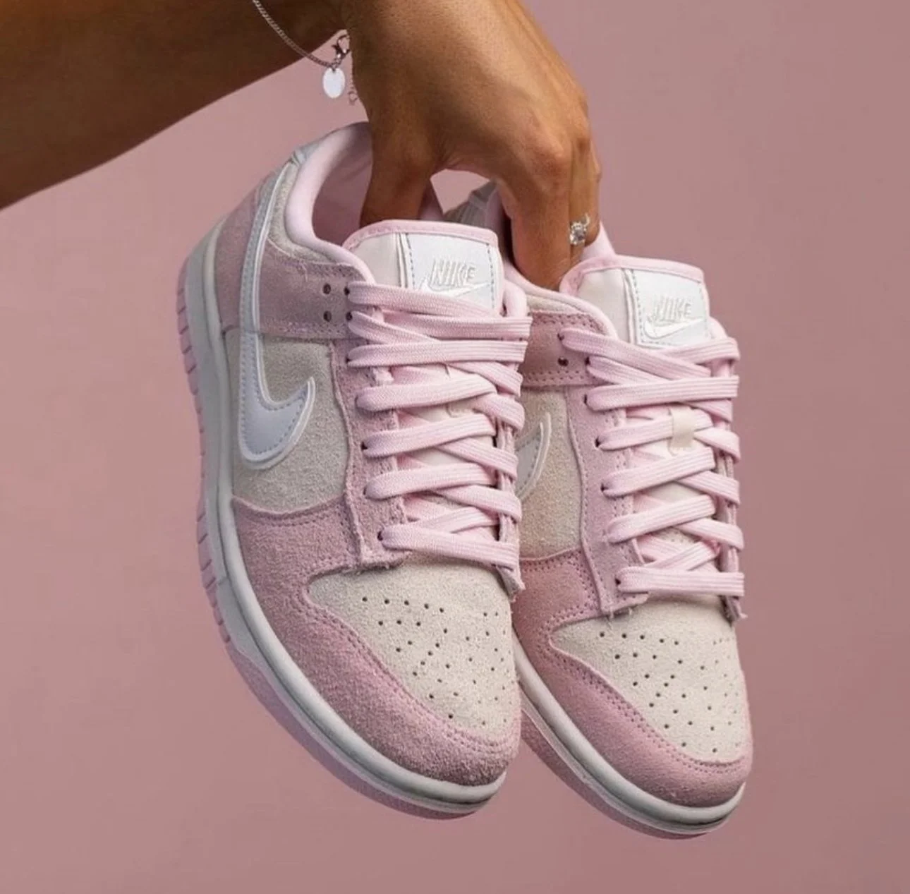 WMNS Nike Dunk LX “Pink Foam” | Release Info