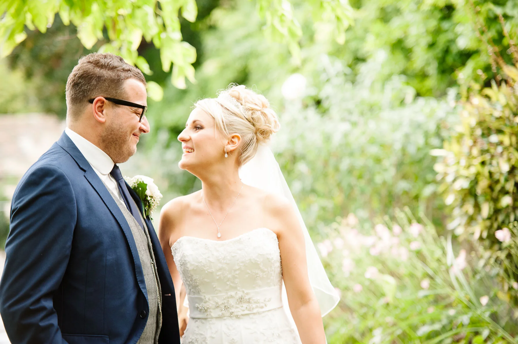 Canterbury Cathedral Lodge Wedding79-20141004 1477