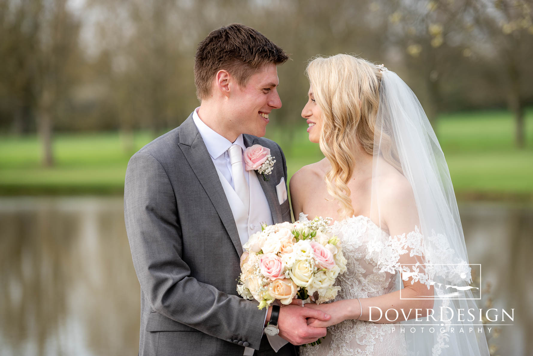 Sarah and Scott Weald of Kent-55.jpg