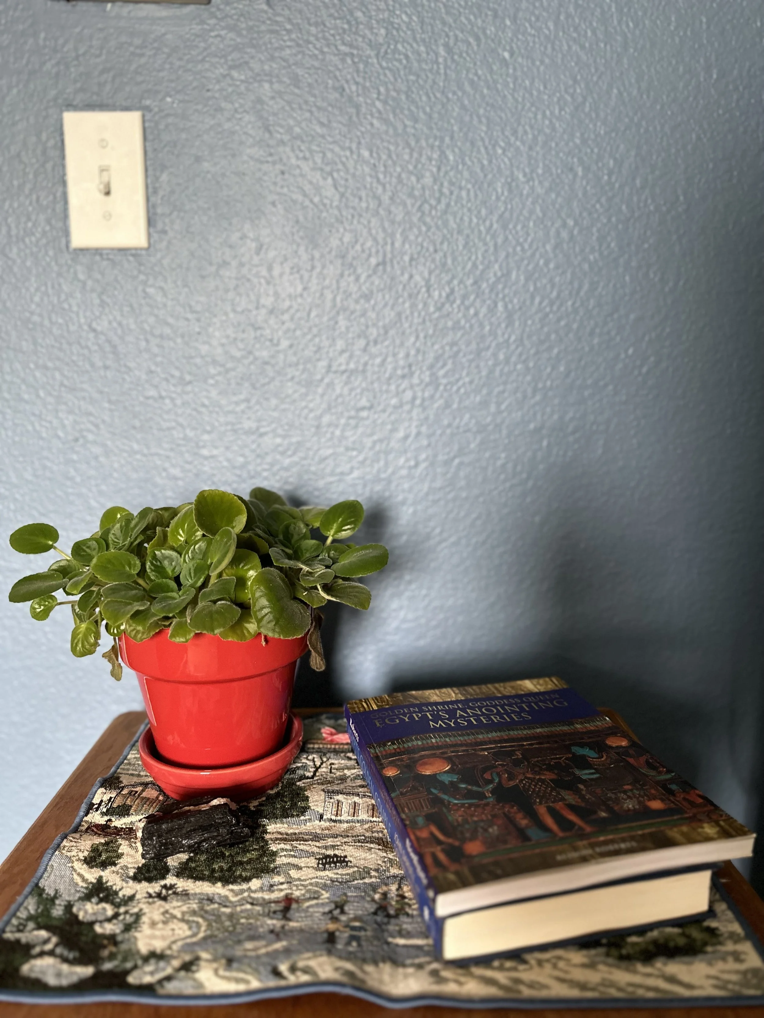 Perfect little bedside table