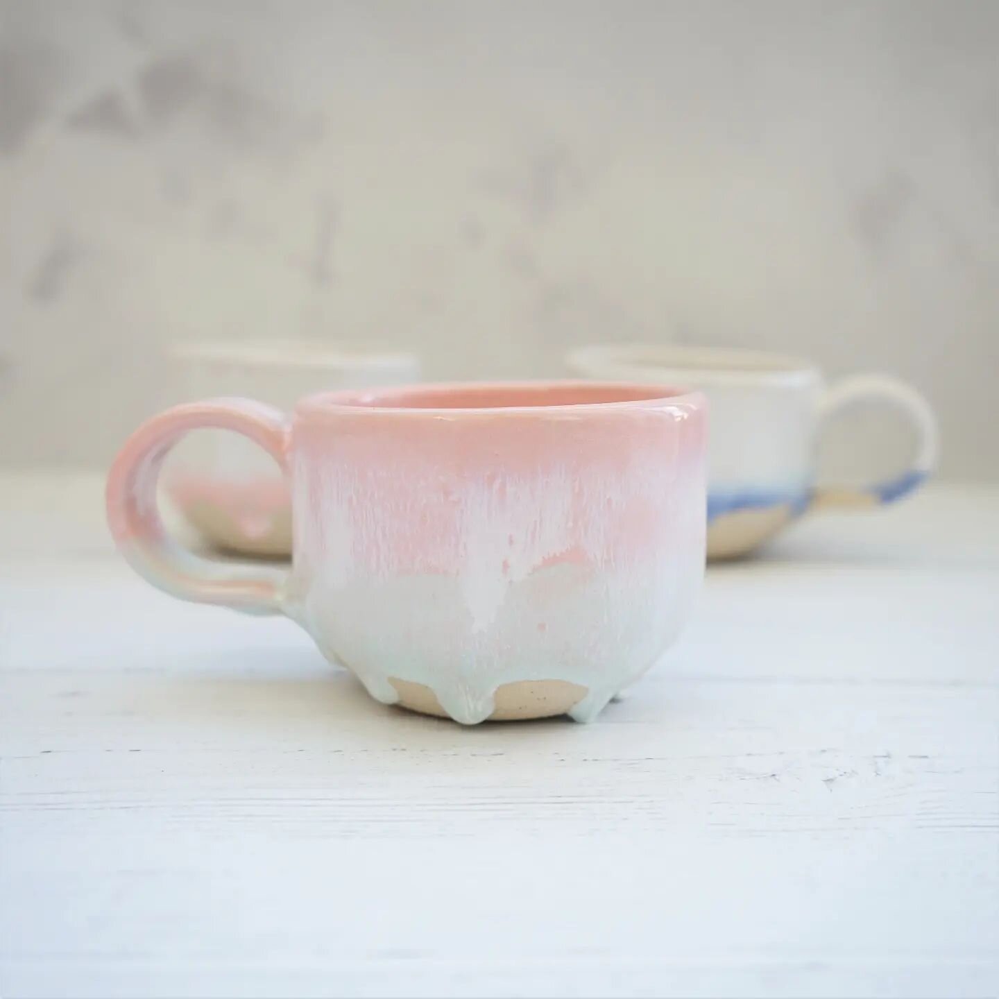 Here's a photo of one of the three test glazes I popped on here yesterday- the mint is lovely and soft on this, which works  best here, as it's a nicer transition from the pink into the green. It's definitely one of the more runny glazes, so I might 