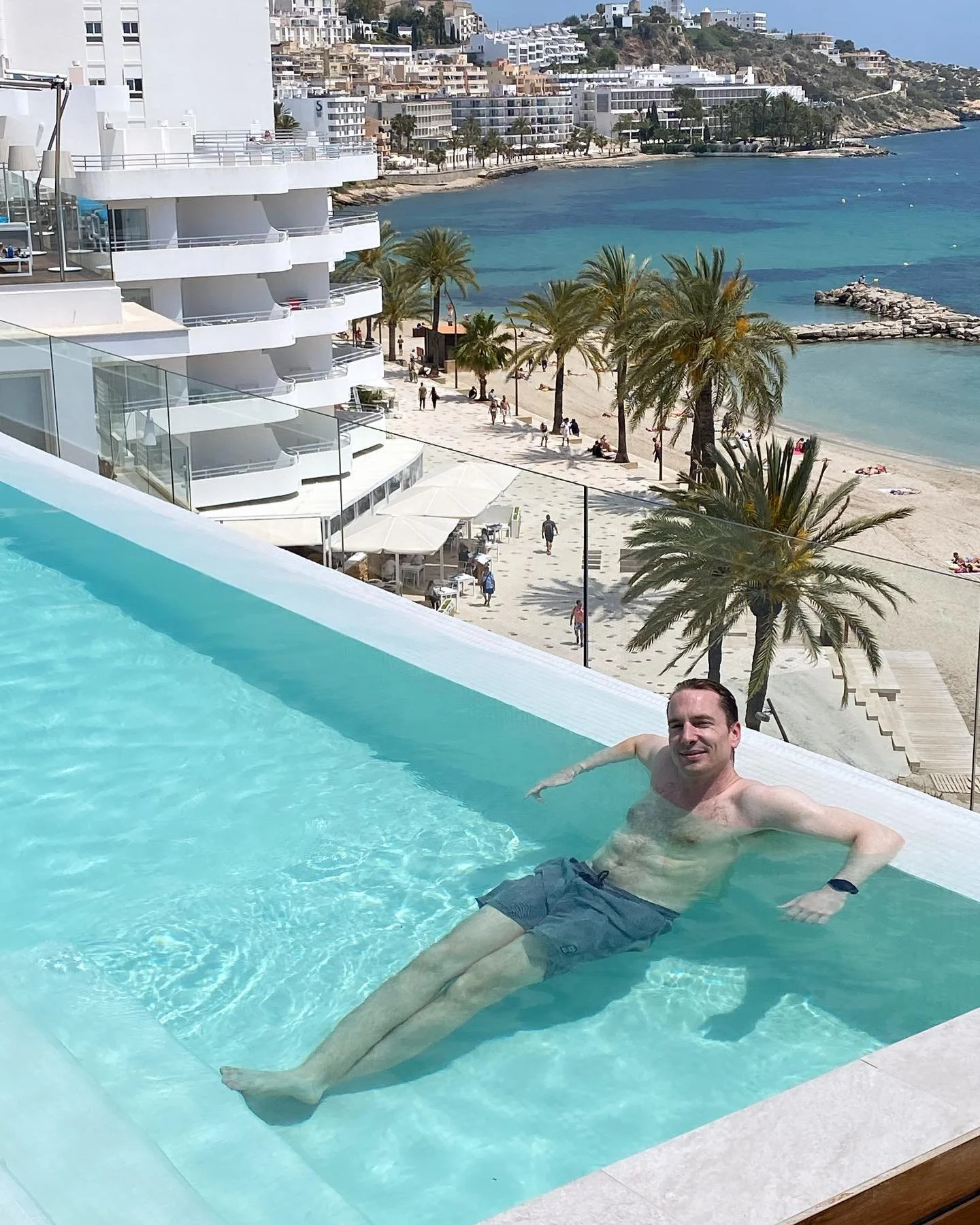 Soaking up the sunshine ☀️ vitamin 

#sun #sea #poolside #ibizalife #ibiza #sunshine☀️ #relaxtime #swim #seapool #seaviews #rooftoppool