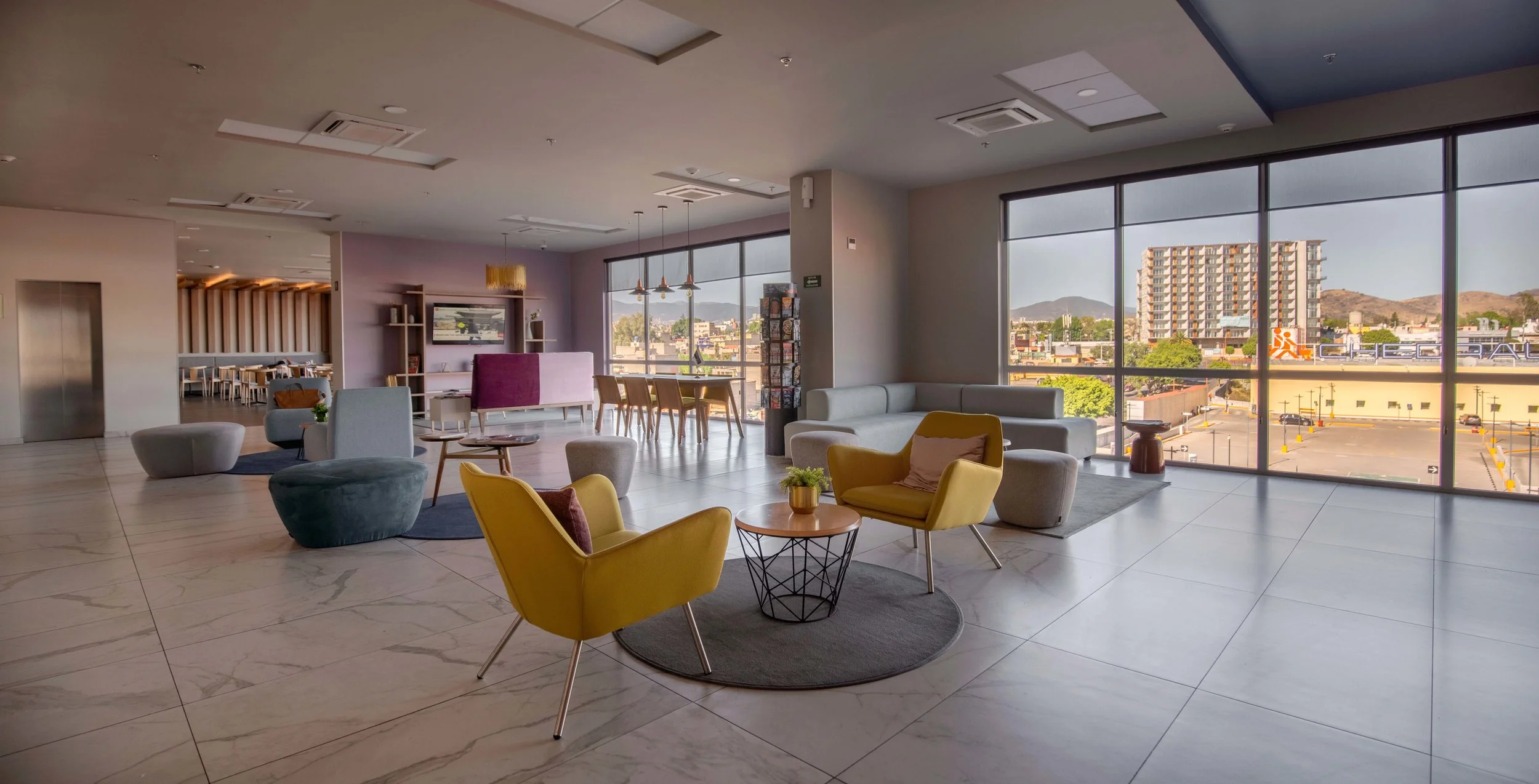 hotel01.jpg