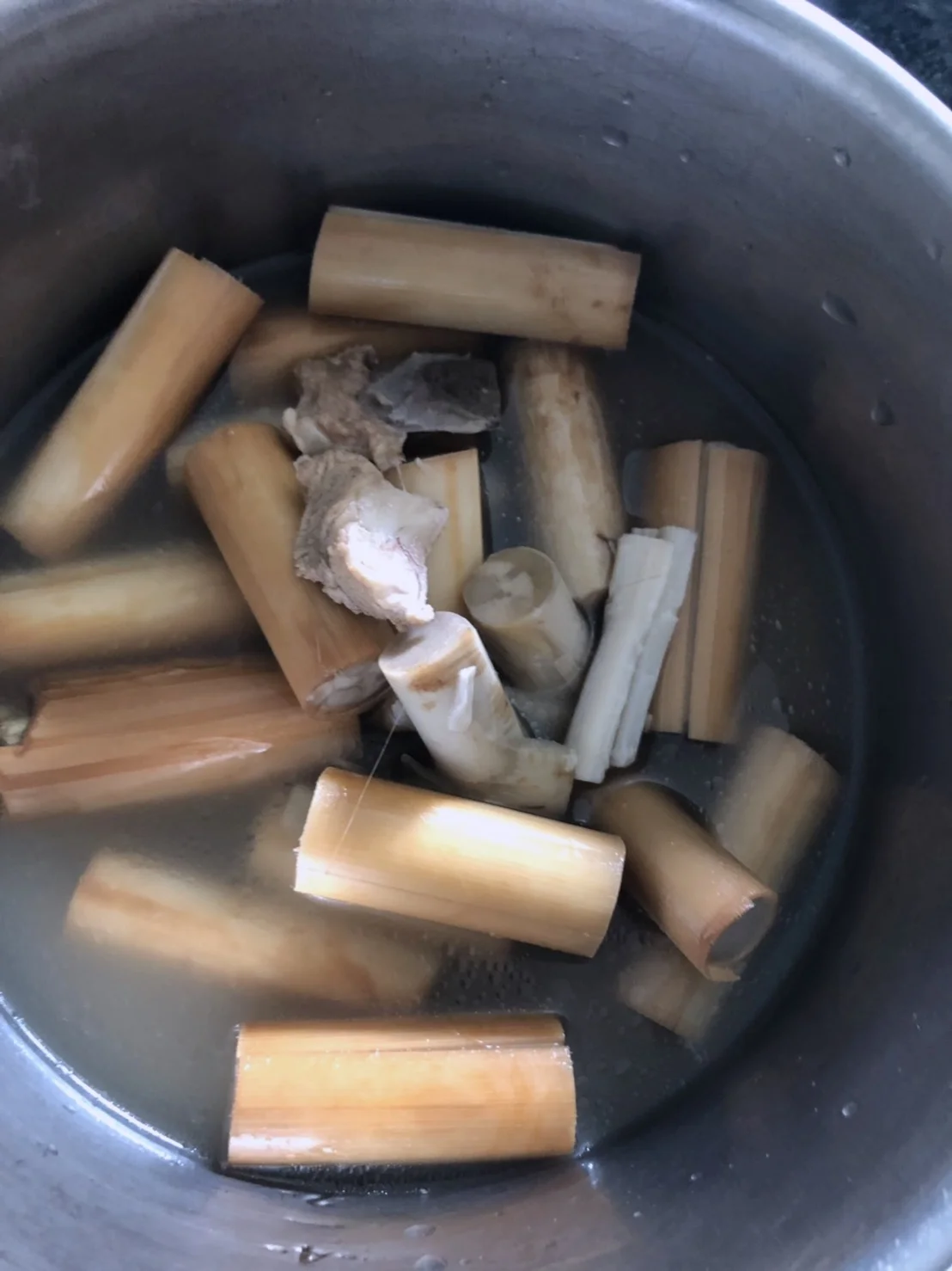 藤心排骨湯