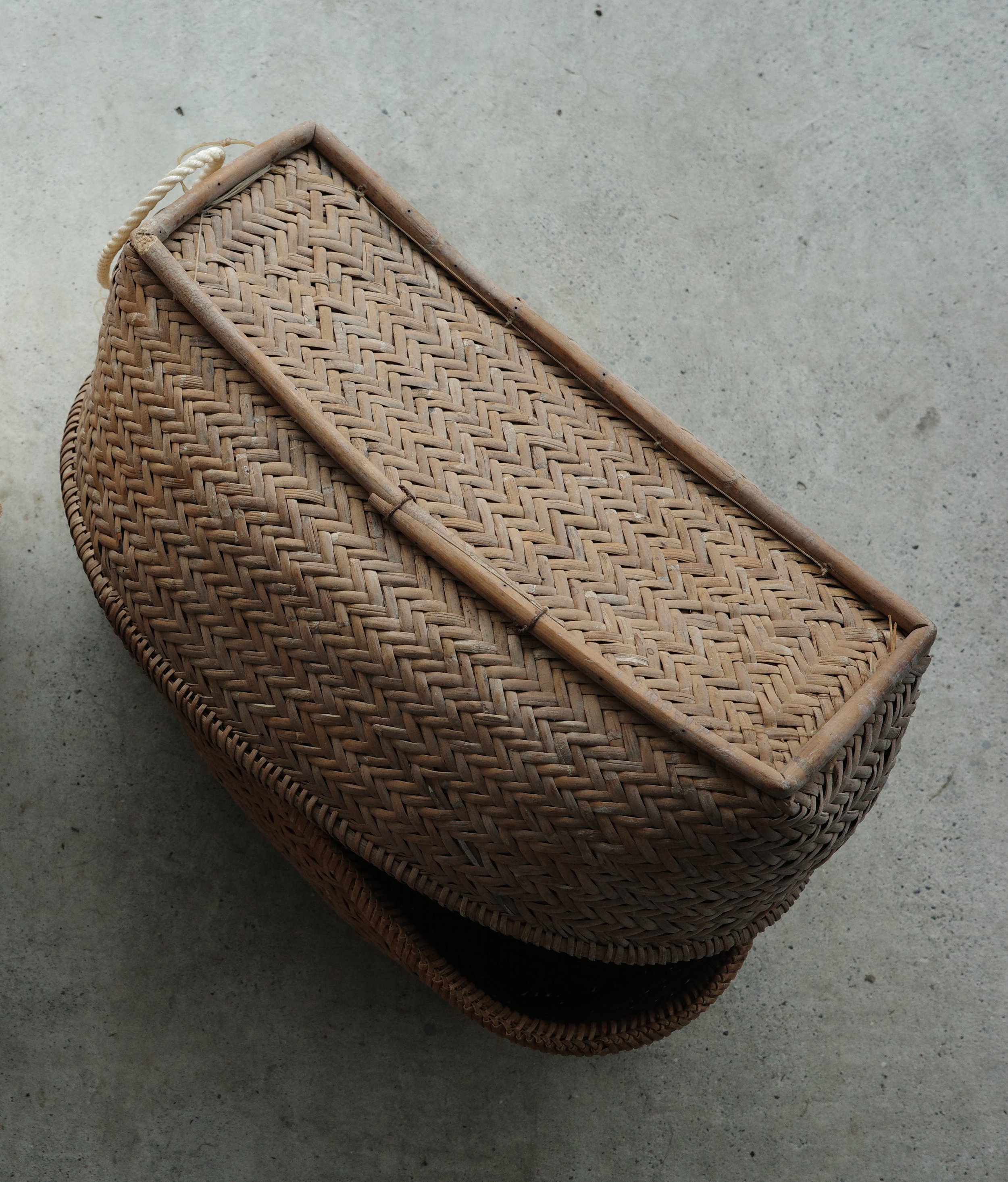 籐製上下蓋 Kopid