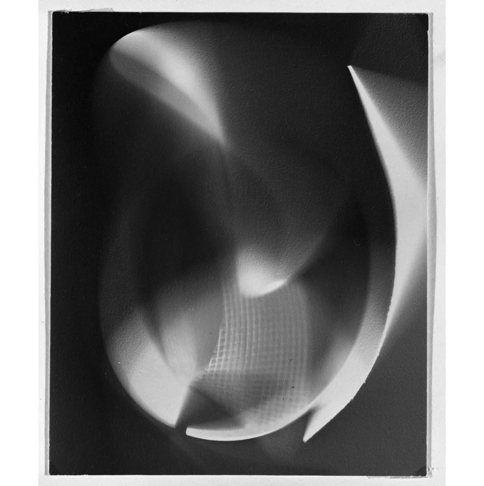 1937-41_Untitled_Photogram_Harvard_1995_thumb.jpg