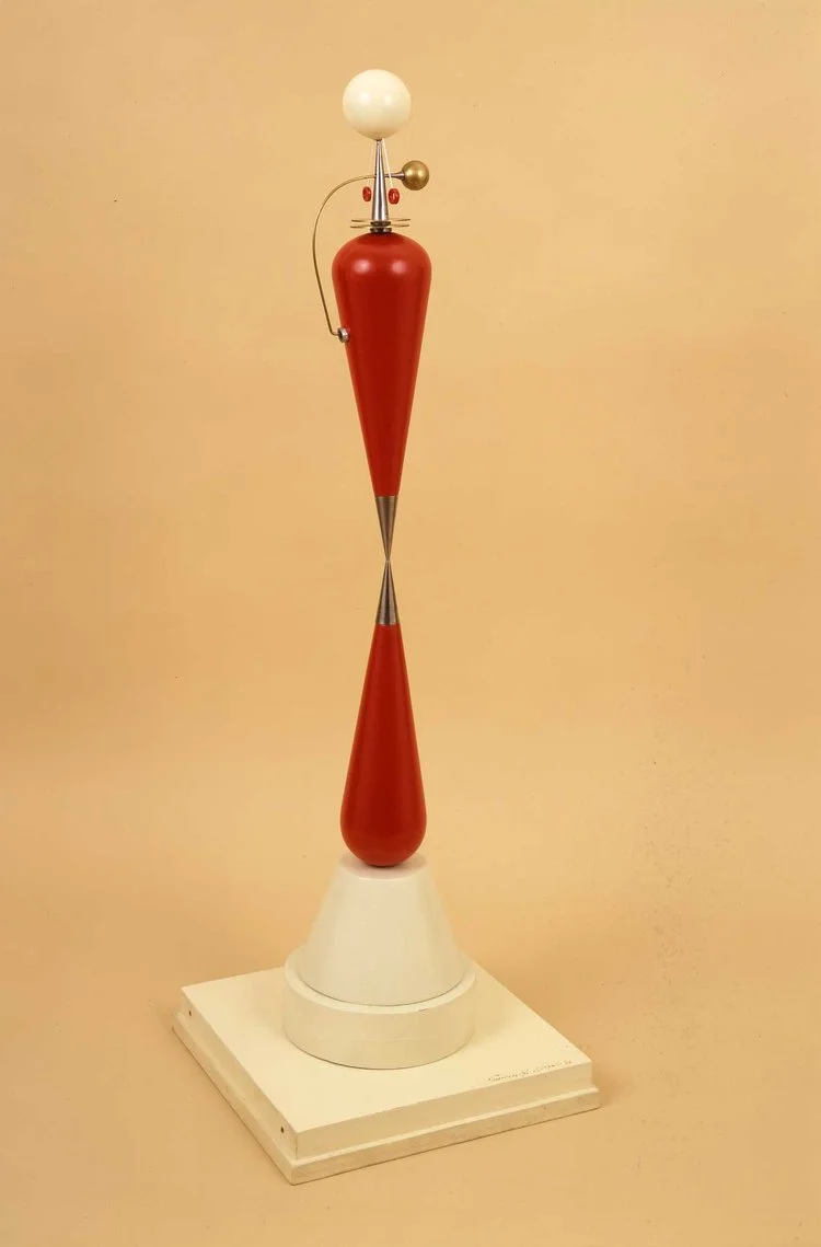 1938_Bipolar_Form_in_Red_(The_Smaller)_Construction_Private.jpg