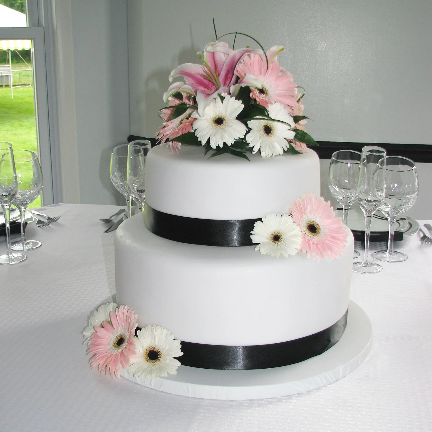 WEDDINGS — Flowers by Emily