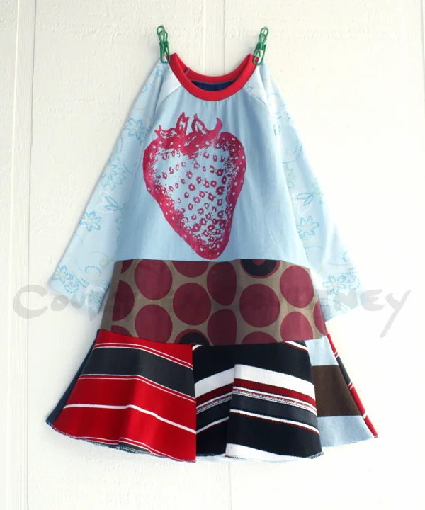 3T wwstrawberry:sky:reds:circles:ls.jpg