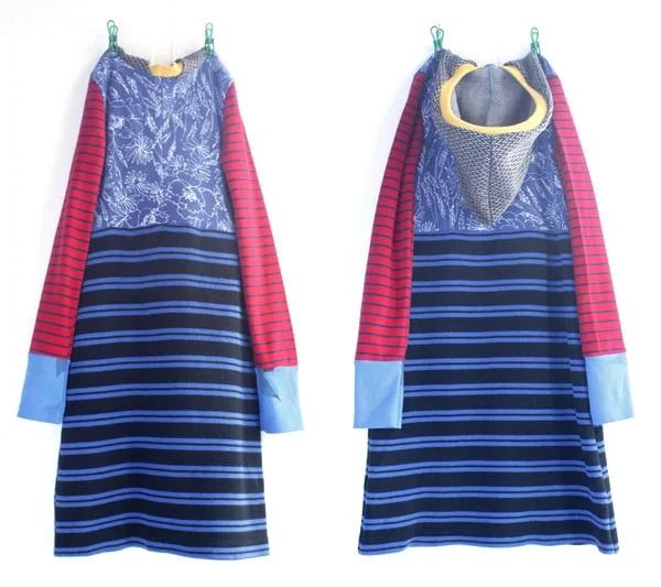 ⅞ blues:red:hood:stripe.jpg