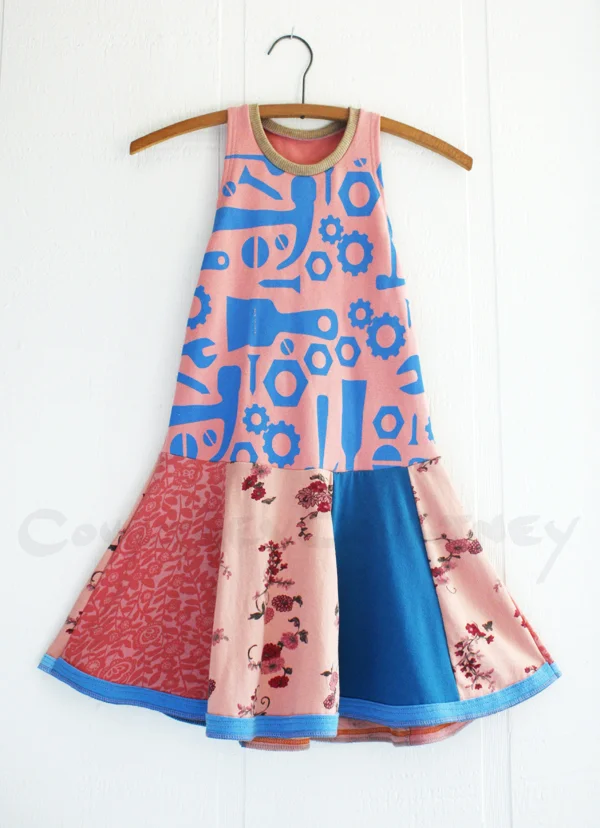 ⅚ coral:maker:floral:teal:supertwirl.jpg