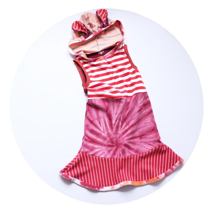 flat 8:10 reds:stripe:dyed:bunny:hoodie.jpg