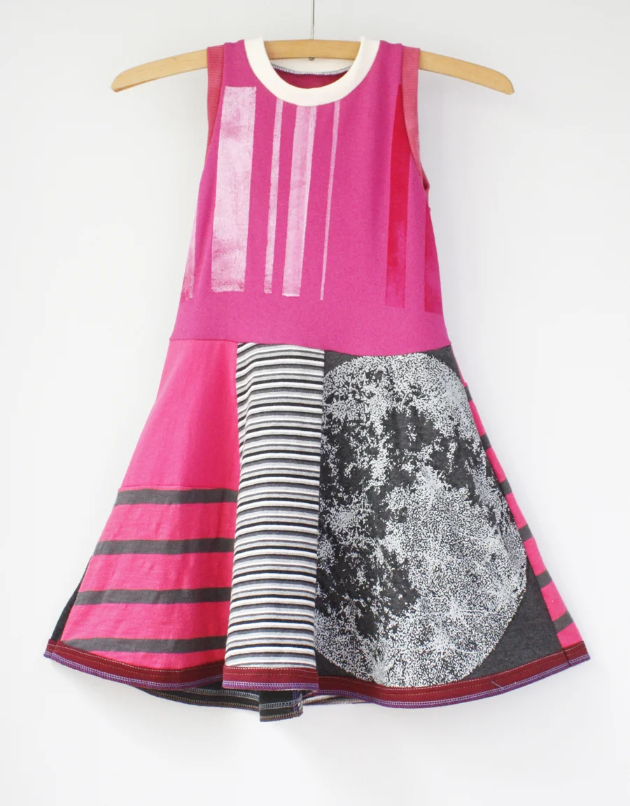 ⅚ raspberry:blackbird:moon:stripes.jpg