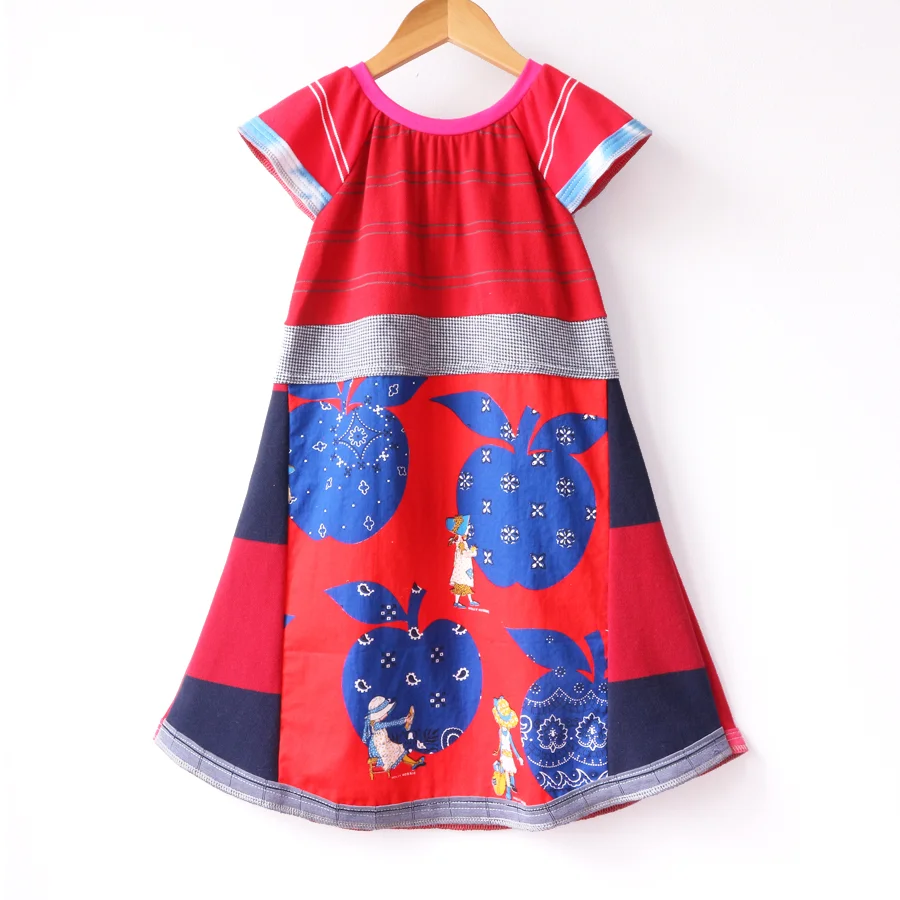 5:6 hollyhobbie:flutter:stripes.jpg