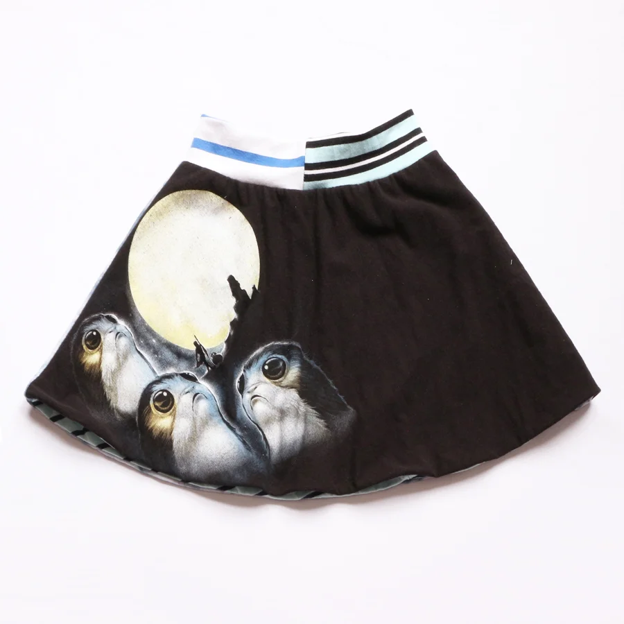 10 porgs:moon:howl.jpg