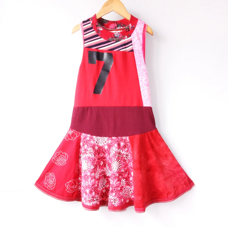 ⅞ reds:floral:dyed:7:twirl.jpg