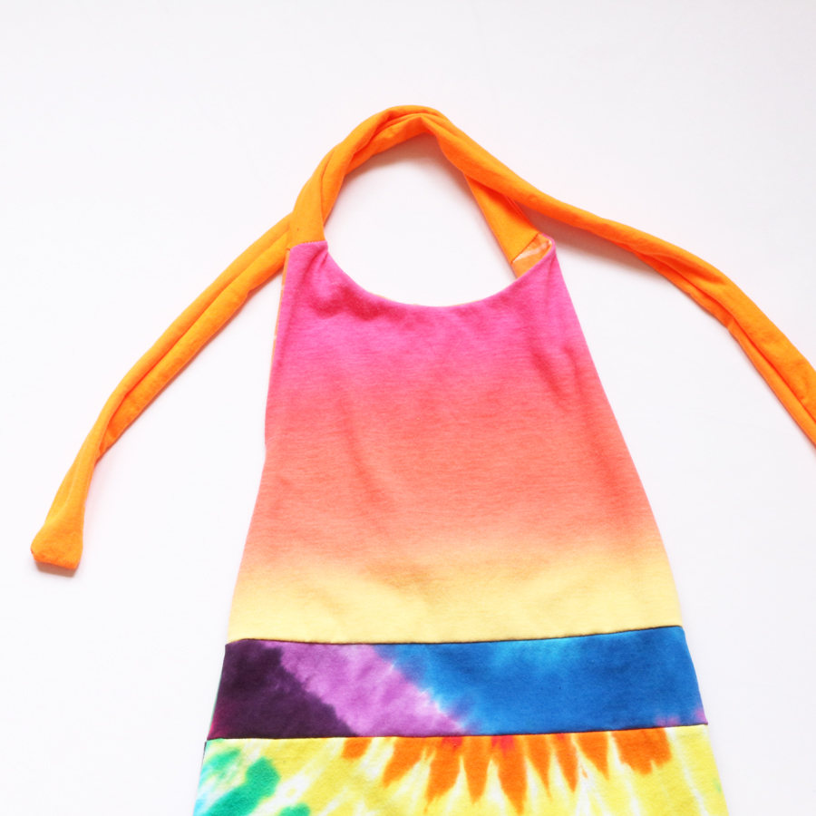 detail 8:10 ombre:rainbow:tiedye:halter.jpg