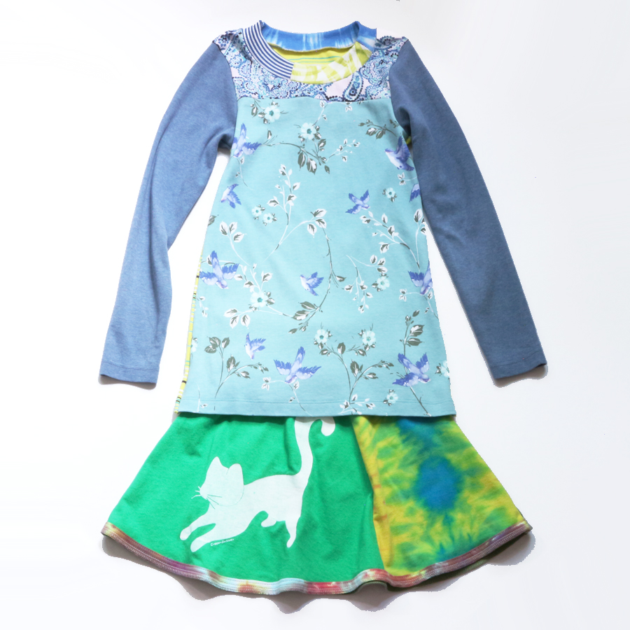 8:10 emerald:blue:kitty:ls:skirt:set.jpg