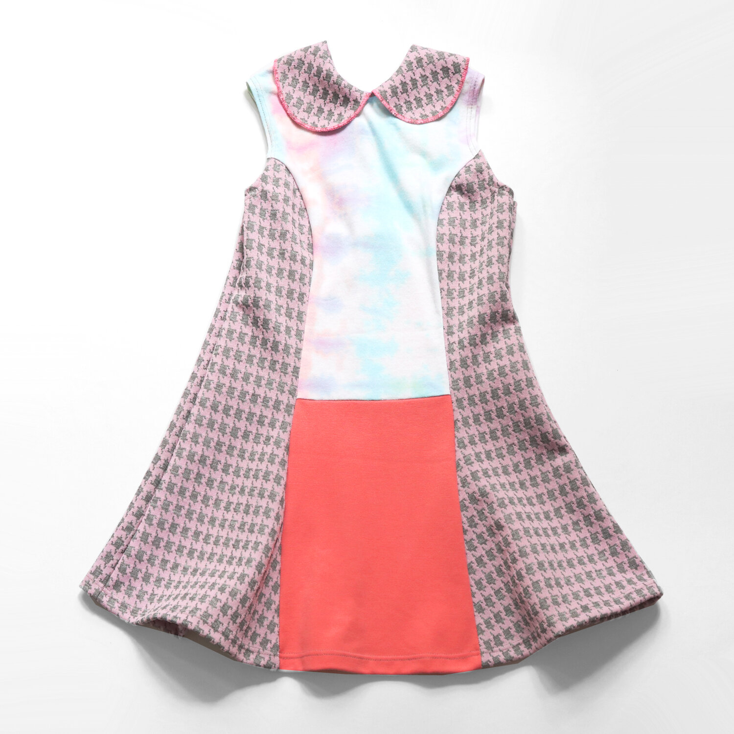 flat 7 houndstooth:tiedye:pink:vintage:collar:bell:swing.jpg