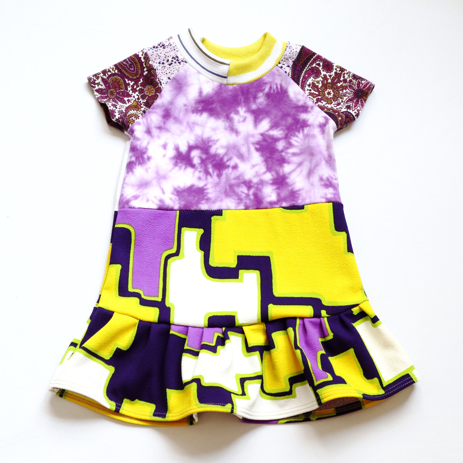 flat 2T mod:geo:mcm:purple:dye:ss.jpg