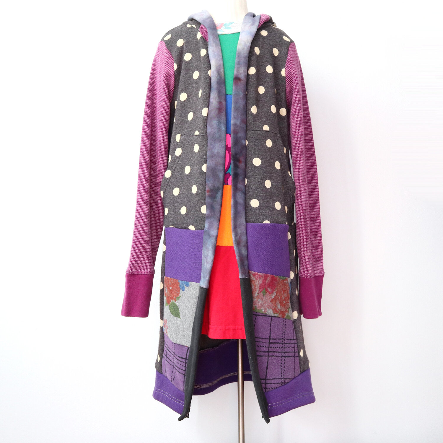 form 8:10 patchwork:purple:dots:hooded:robe:cardigan.jpg