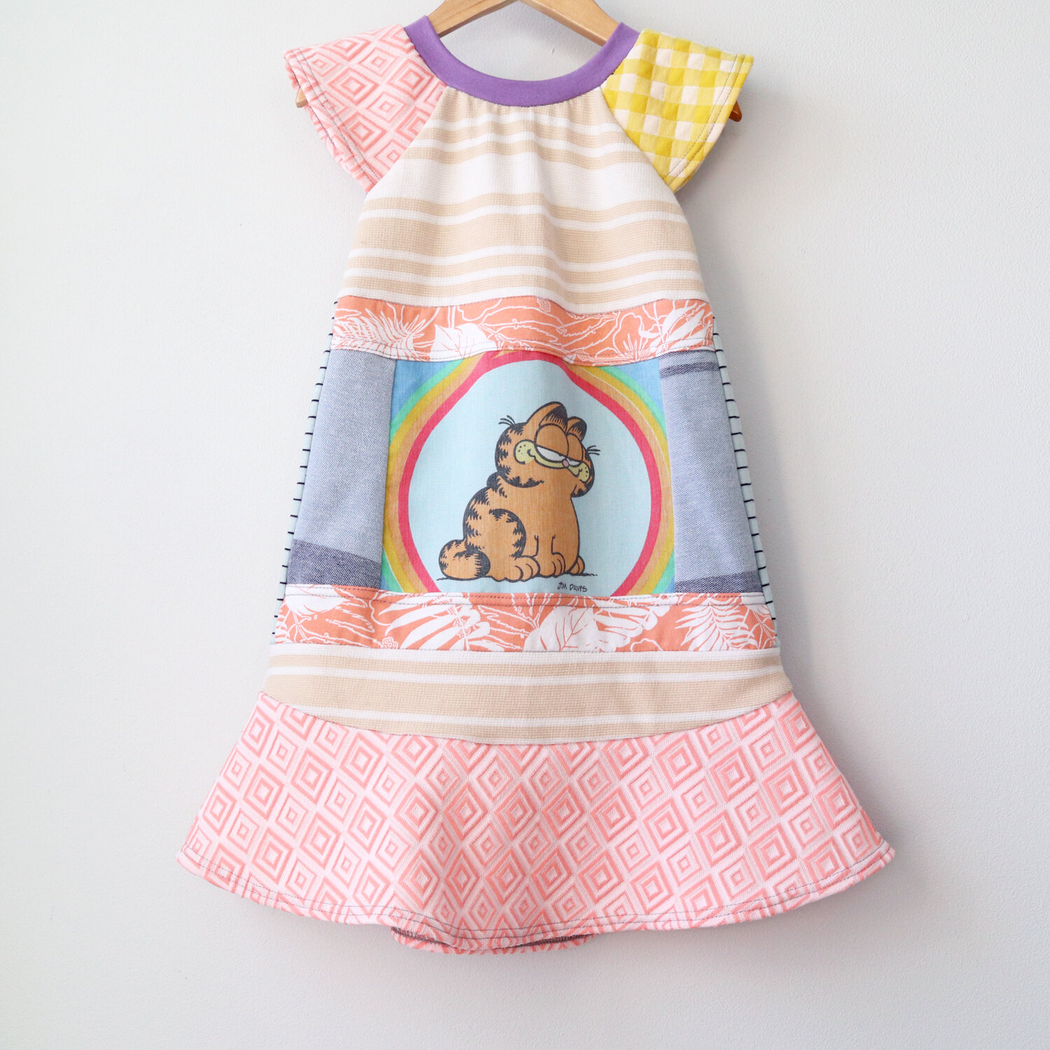 4T peach:garfield:flutter:pastel.jpg