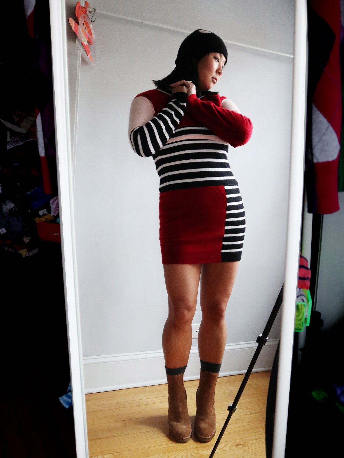 me set adult m:l cashmere bw:red zip ls dress IMG_2370.jpg