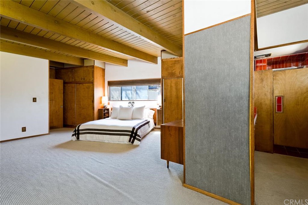 Bedroom 1 Entrance