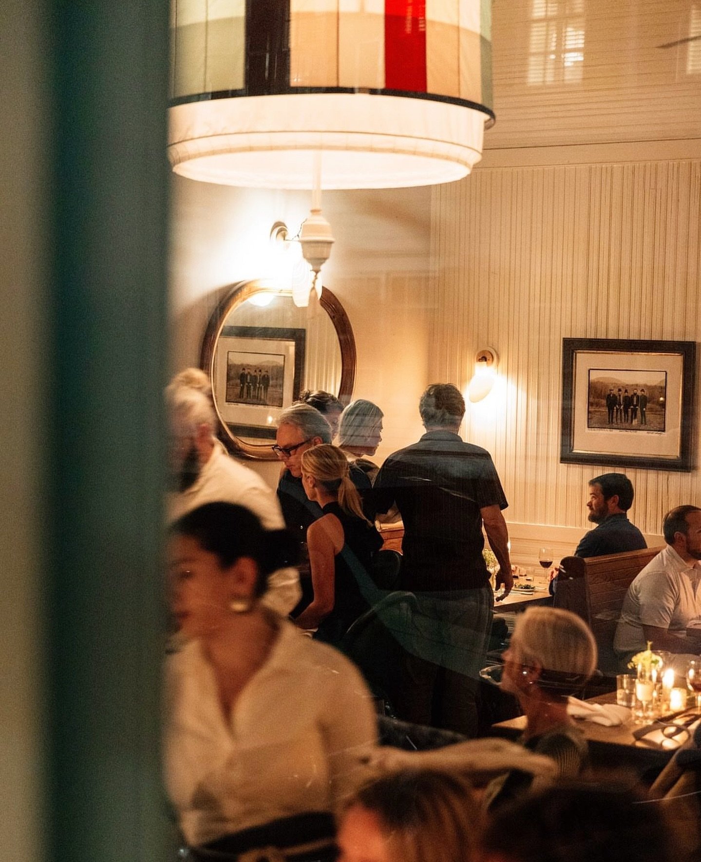 Love this moment captured at our favorite bar in the Old Village 🍸✨ @posthouseinn 🚩

#BPproject14
