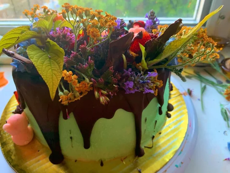 Custom Cakes Raw Chocolate In San Francisco Minx Productions Acroyoga Pole Dance Retreats