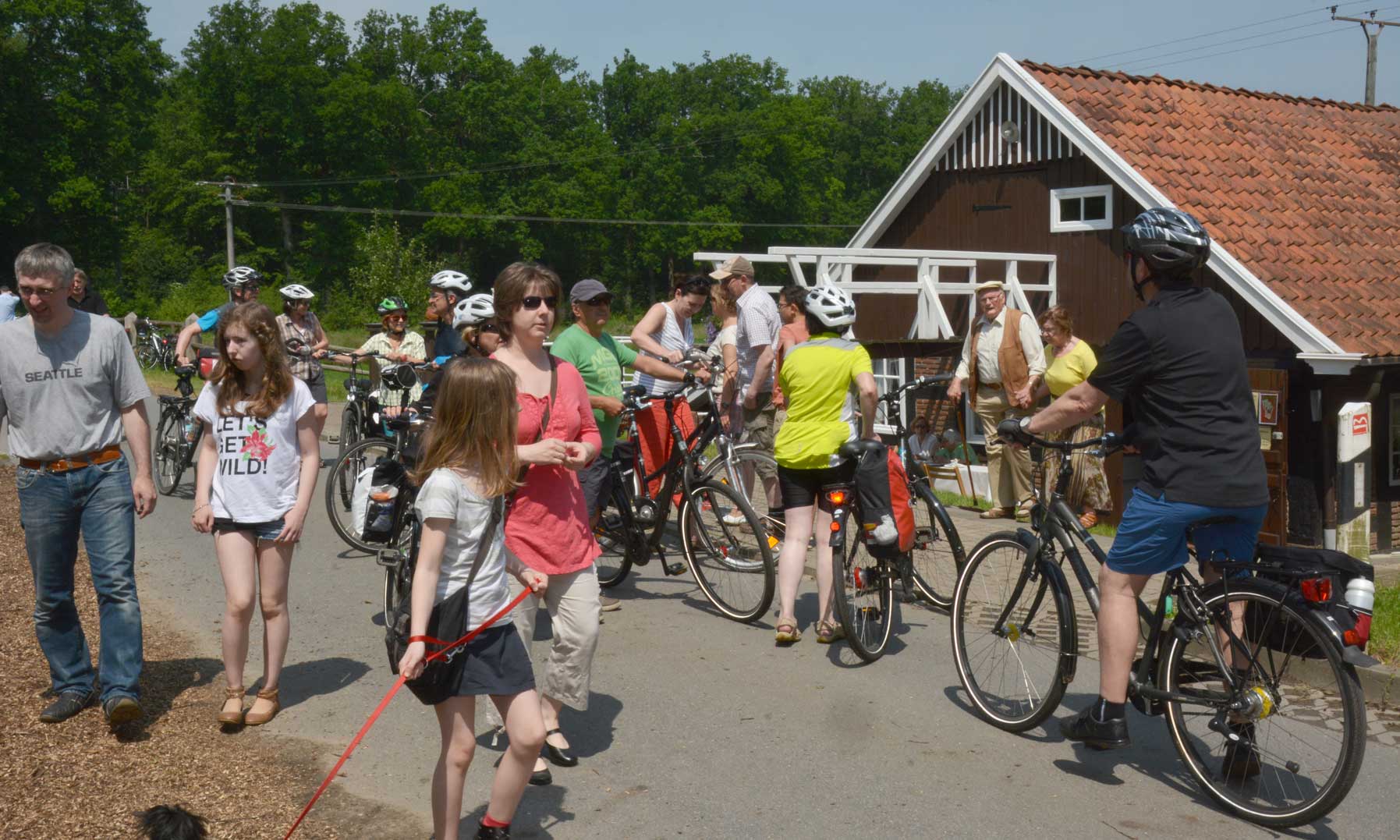 Weit über 1000 Besucher nutzen das schöne Wetter für einen Mühlenausflug. Fotos: Georg Geers
