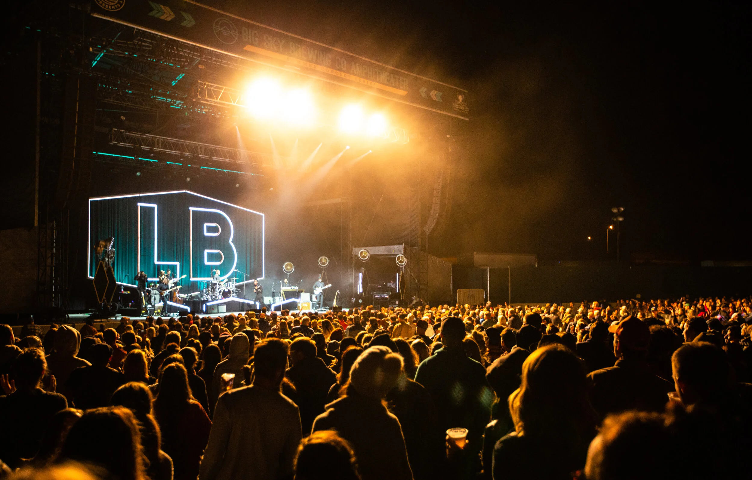 2018_09_18_BigSkyBrewing_LeonBridges_TomAttwater_038.JPG
