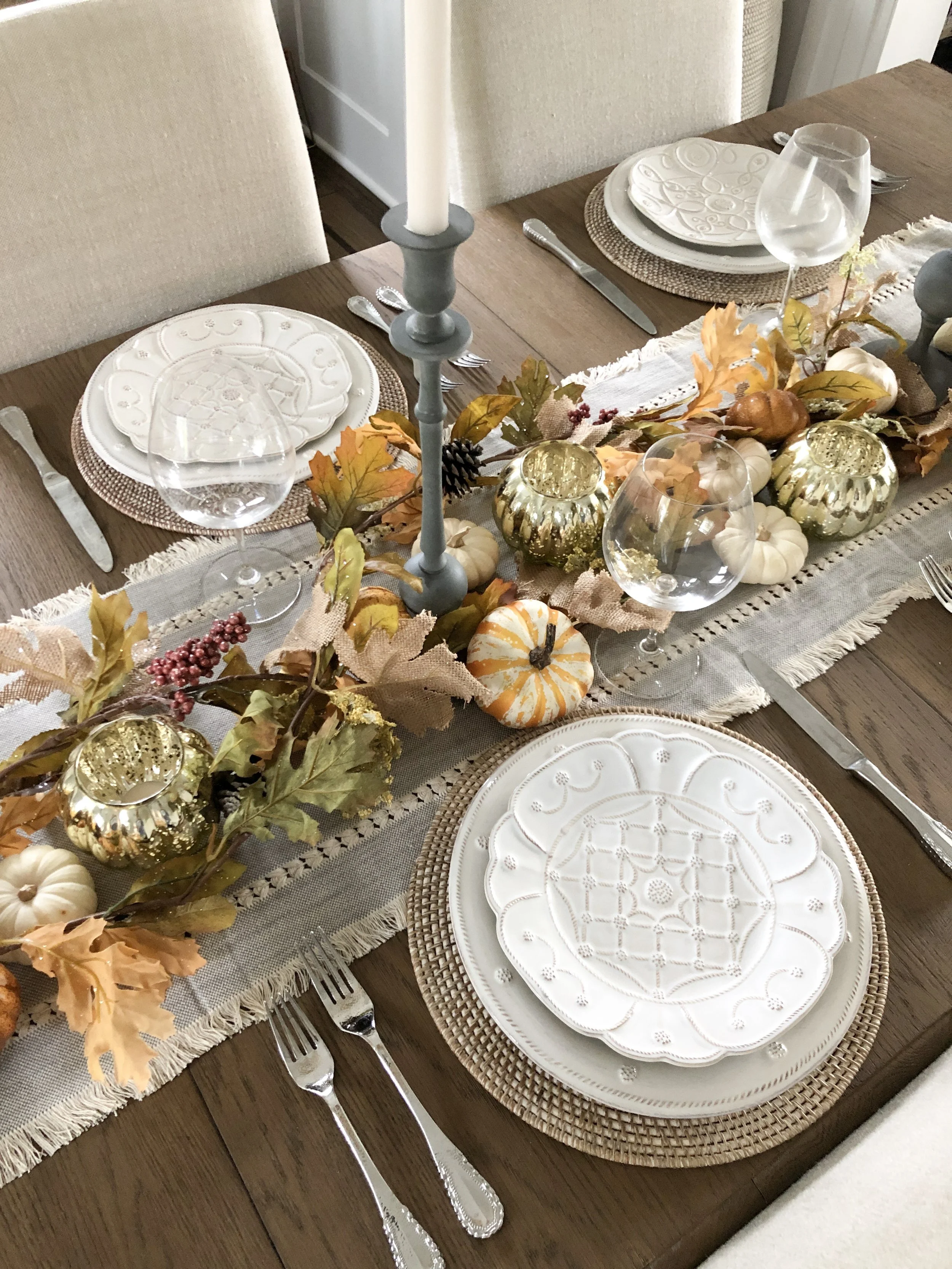 Home for the Holidays: Entertaining with Walmart's Holiday Hosting Collection.