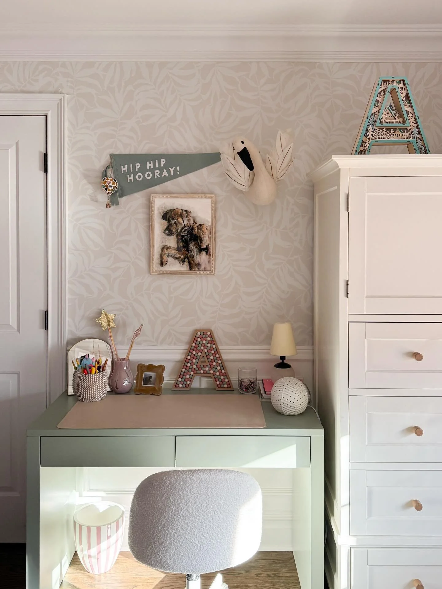Ava&rsquo;s little study corner 🩶

Comment SHOP below to receive a DM with the link to this post on my LTK ⬇ https://liketk.it/60775 #ltkhome #ltkdayinmylife #ltkkids #girlsroom #playroom