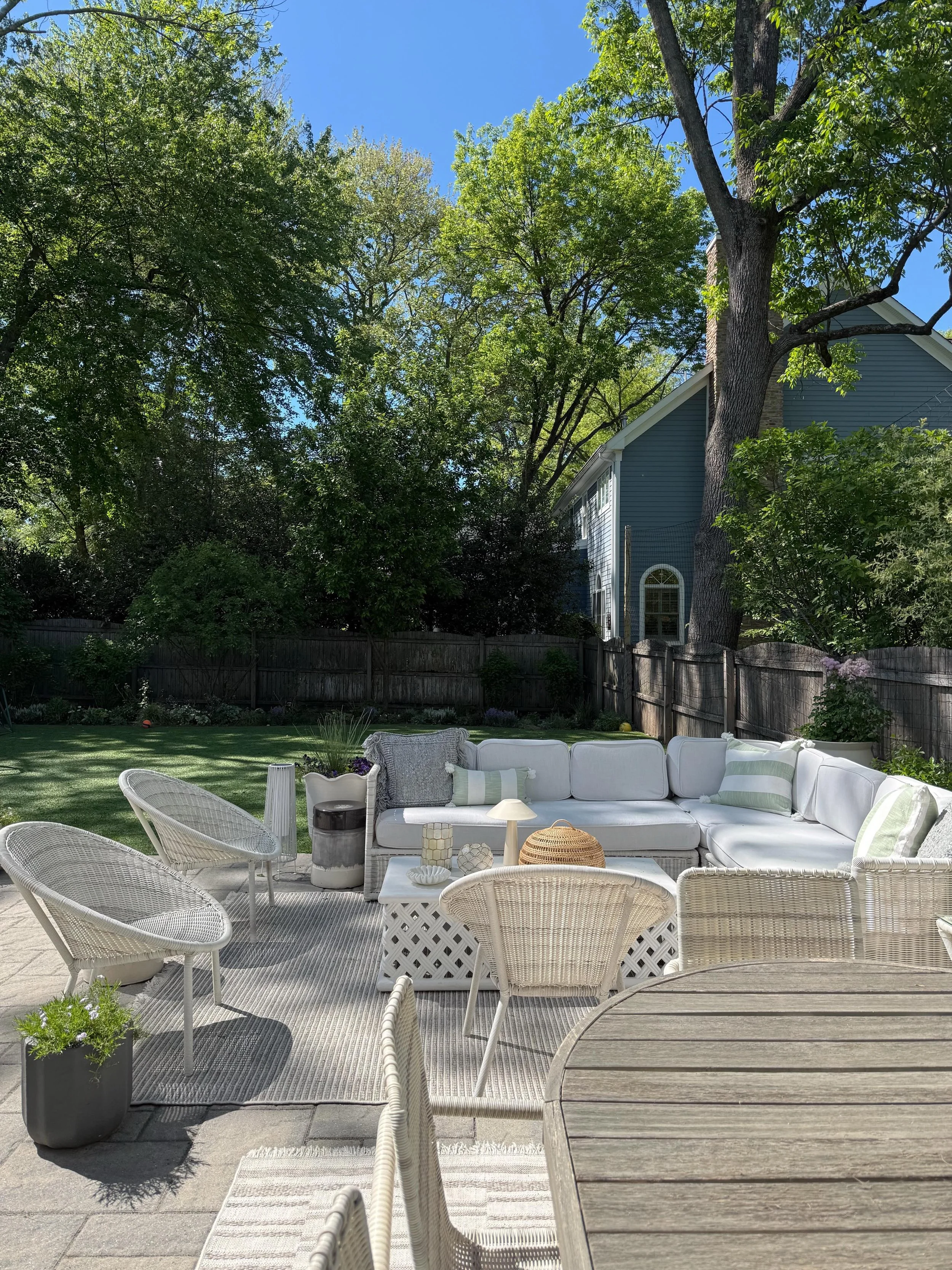 Summer backyard inspo and it&rsquo;s all on sale for Memorial Day right now! Our outdoor furniture, outdoor rugs, cordless lamp (perfect for outdoor entertaining), pillows and accessories are all items I love, have lasted for years, and I&rsquo;d buy