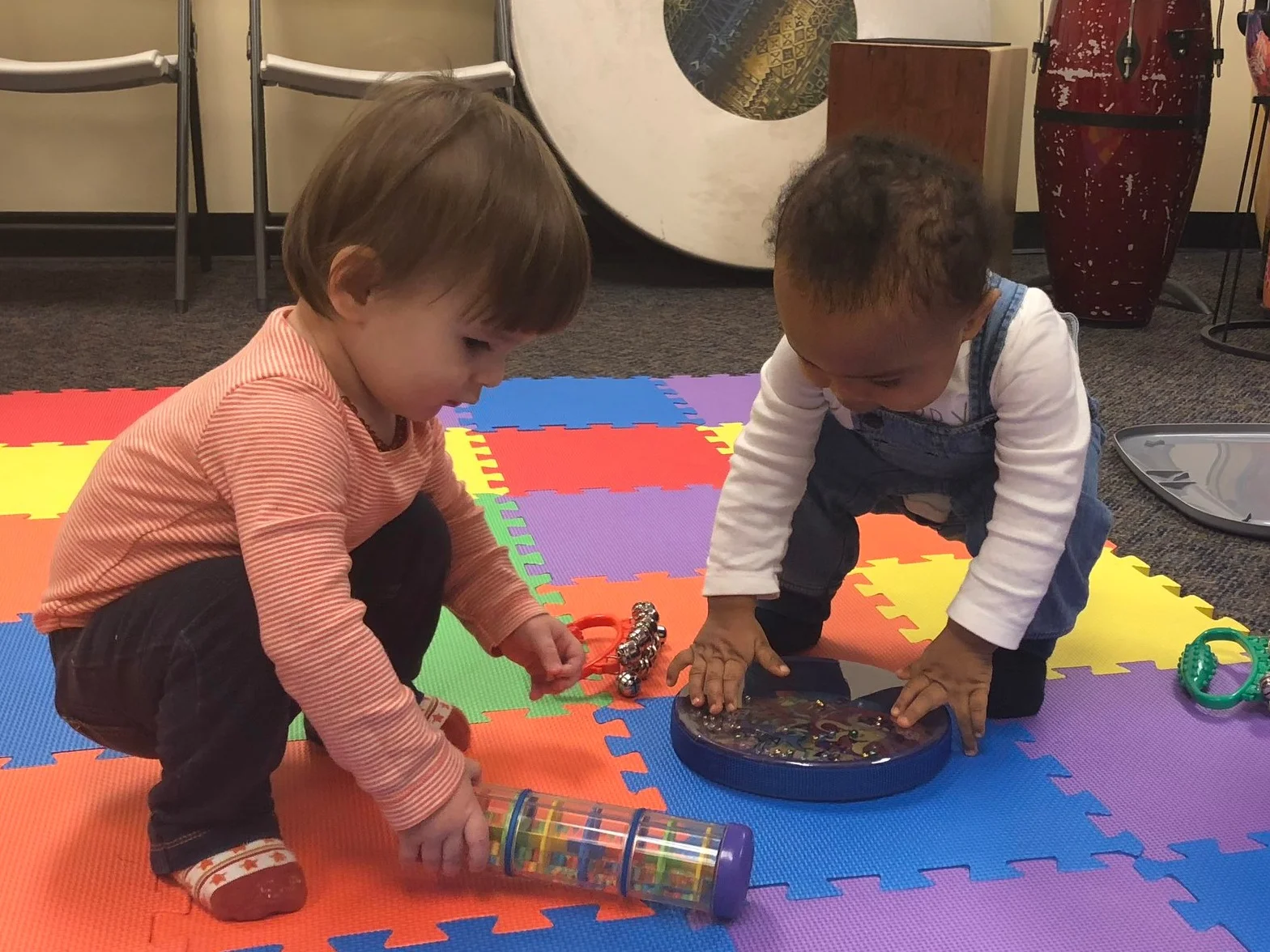 Available Time Slots: 10:30AM to 12:30PM OR 2:00PM to 4:00PM Fee: $150 per child This four-day program will give little ones ages 1 to 5 the chance to explore the wonderful world of music and artistic creation together with their parent or caregiver. The fun begins with a 45-minute music class where we will explore varied music genres, instruments and sounds. After a quick break, participants will delve into a world of creative imagination by learning to make instruments, painting with music and much more! Limited Spots available. Contact Sheree Grate at babyandme@danielsmusic.org or 212.289.8912 to register today! Click here for details on Session II hosted in August.