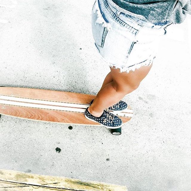 Toes on the nose Classic Longboard.....thanks @multihatter awesome photo! #koastalboards #koastal #koastalskateboards #longboards #longboard #noseriding #surfskate #surflongboard #madeinusa #sidewalksurfing #california