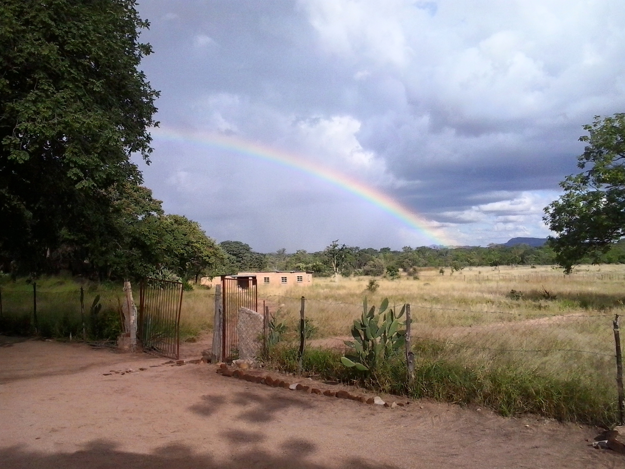  A Rainbow behind the construction of our Children's home in Zviyambe... 