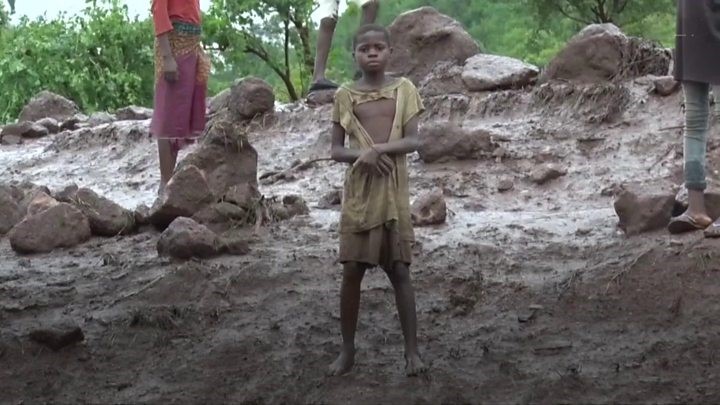 Child affected by cyclone.jpg