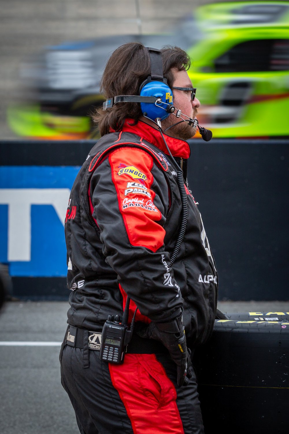 web-2023-Rajah-Caruth's-pit-team-Dover-5731.jpg