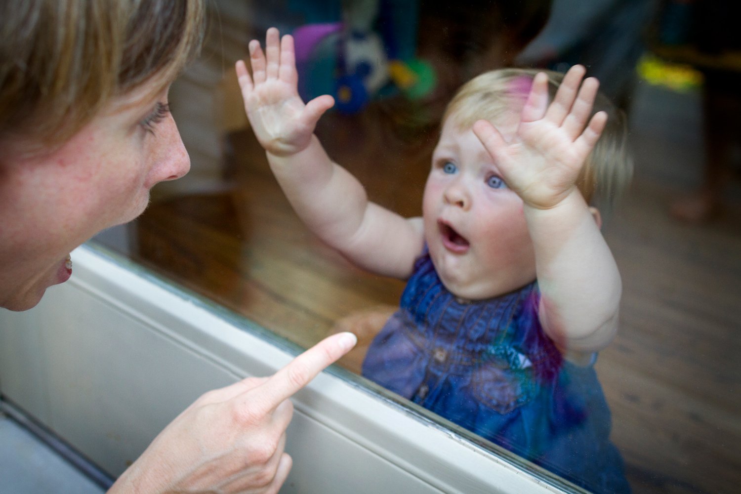 baby-and-mom-surprise-to-see-each-other.jpg