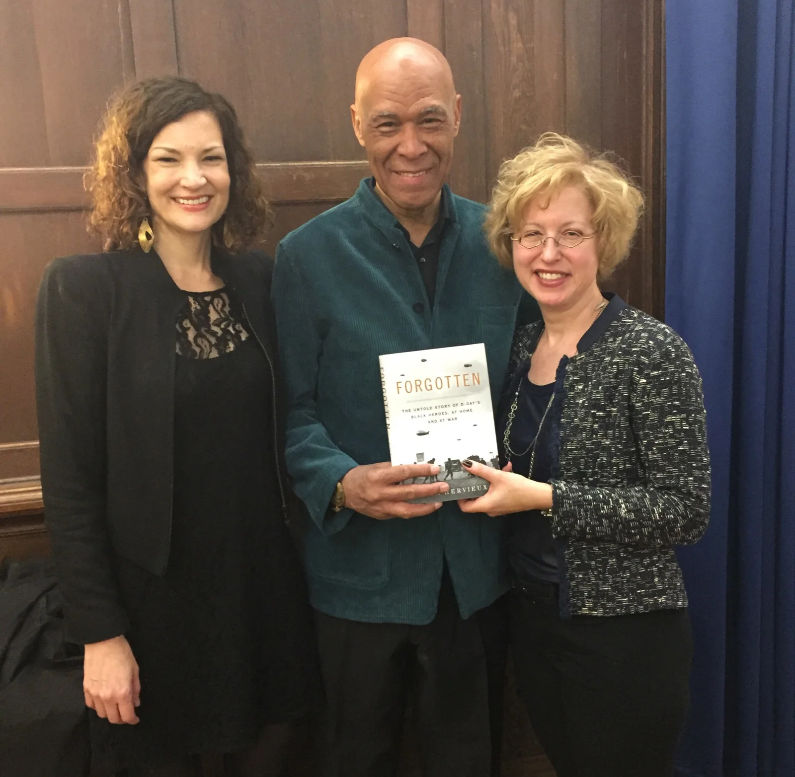 Columbia University's Loren Wolfe and Robert O'Meally join Linda in Paris. 