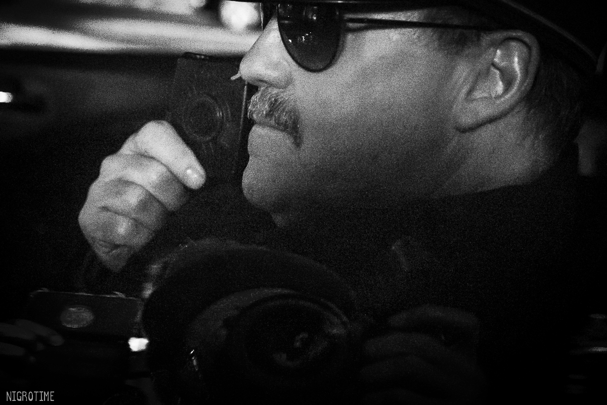 Officer Dorin pointing his body camera