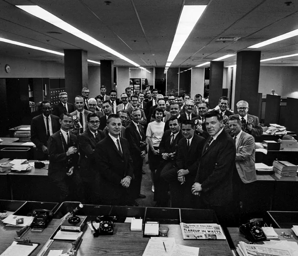 Pulitzer Prize-winning team at the Los Angeles Times, 1966 (Photo / Los Angeles Times)