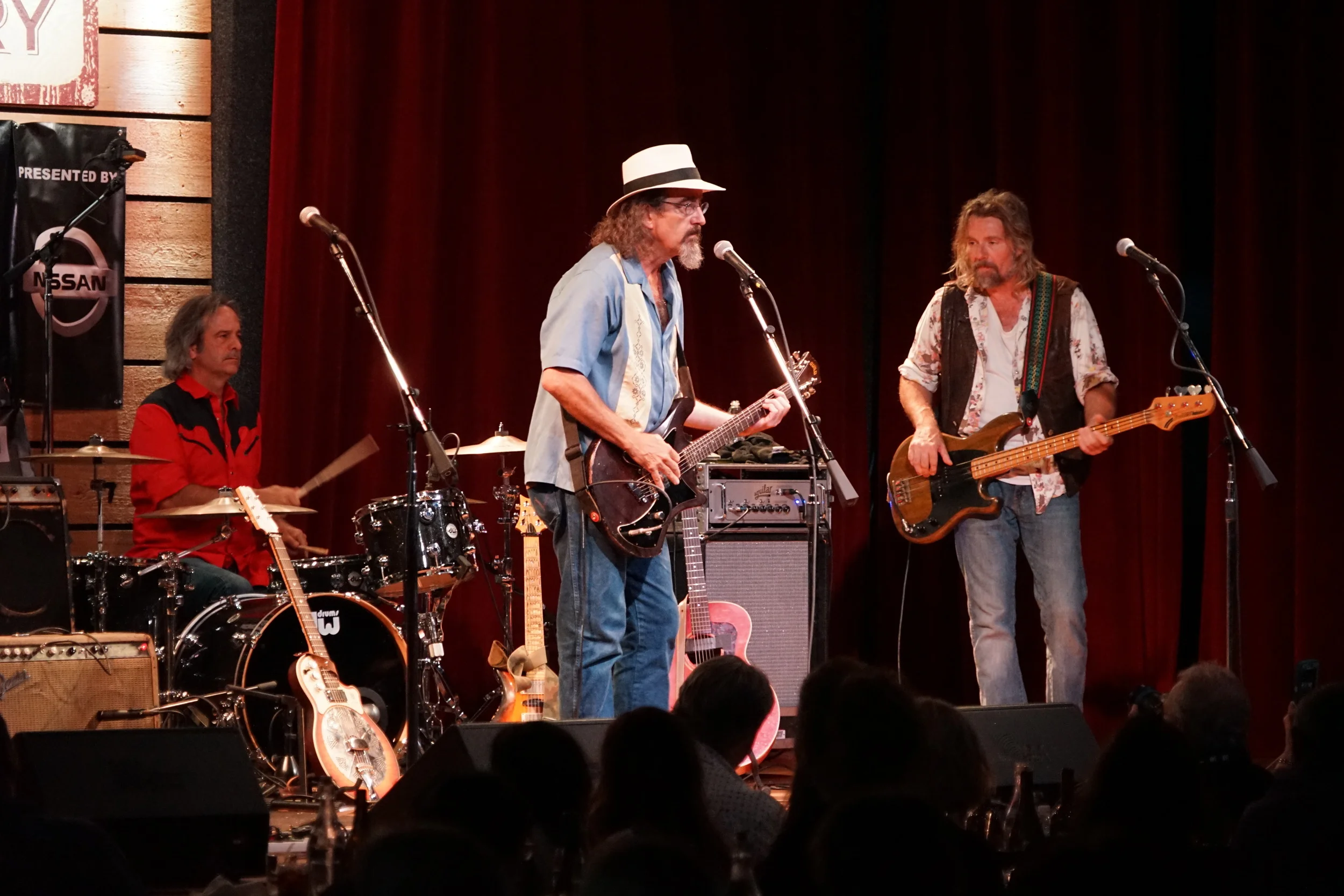 James McMurtry full stage.JPG
