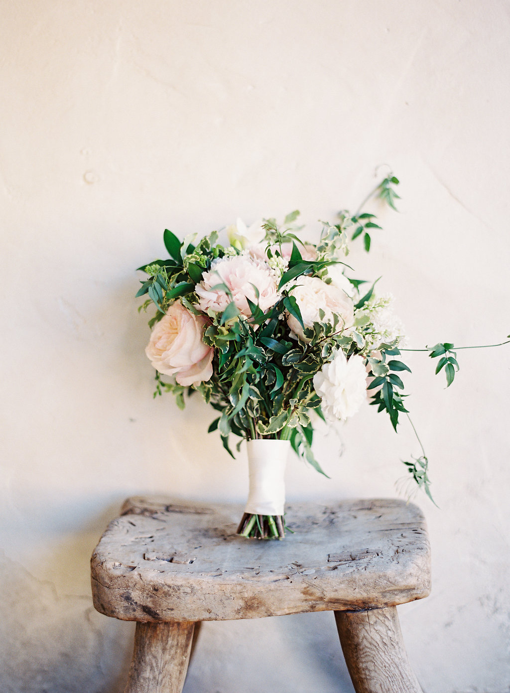 Bouquet by Cody Floral Design | Santa Barbara Wedding Florist | Photography by The Great Romance