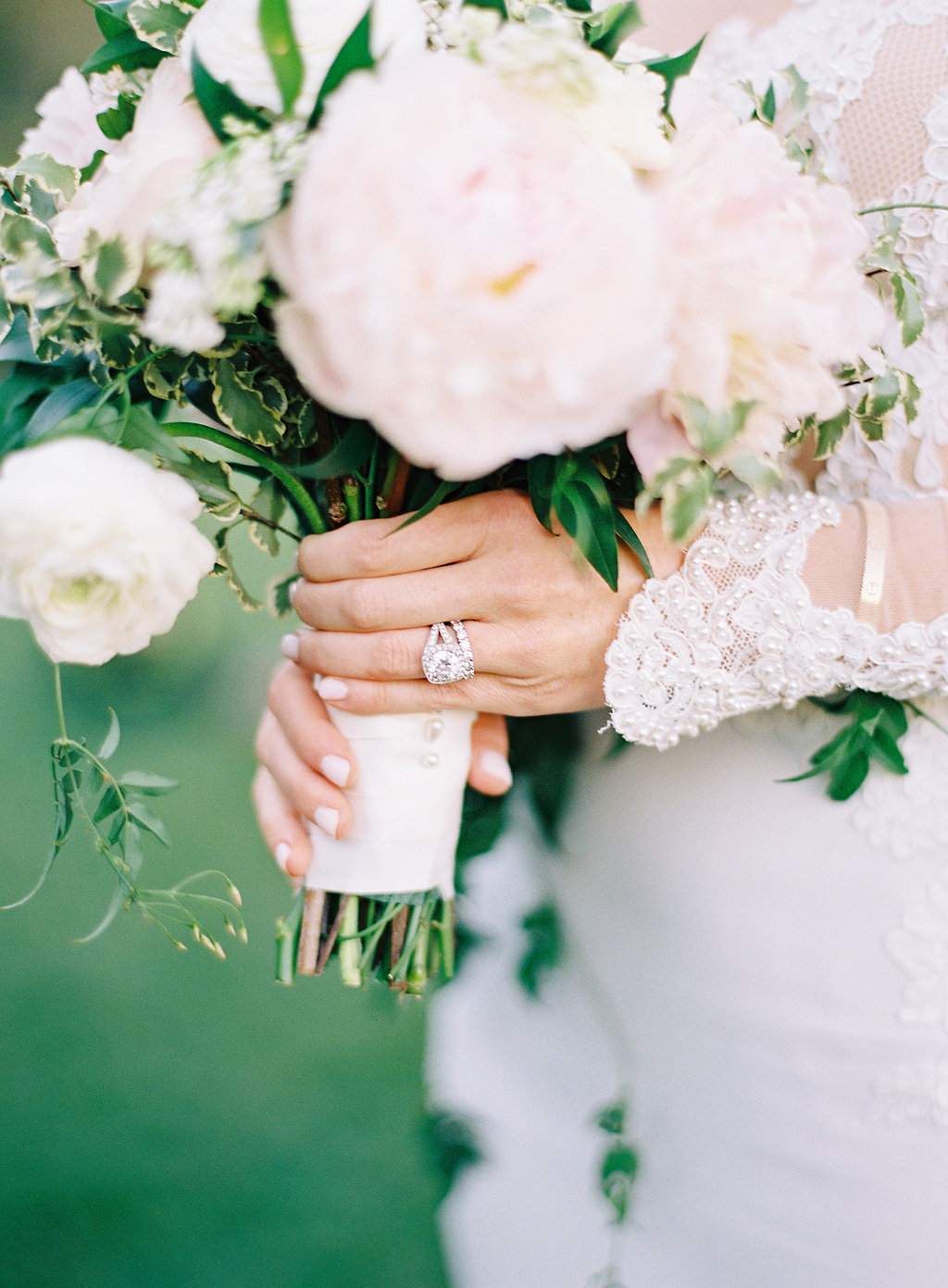 Bouquet by Cody Floral Design | Santa Barbara Wedding Florist | Photography by The Great Romance