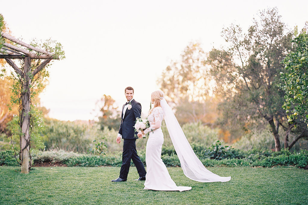 San Ysidro Ranch Wedding | Cody Floral Design | Santa Barbara Wedding Florist | Photography by The Great Romance